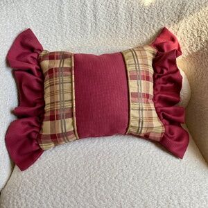Country-style Plaid Ruffled Decorative Pillow